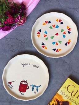 WEAVING HOMES - Loveislove & Cutie Pie Snack Plate (Set of 2)
