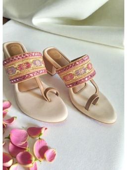 Dhaga - Gulnaar Cream Embroidered Block Heel Kolhapuri For Women