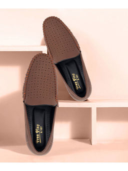 FREEPLAY - Brown Boys Stylish Trending Slip On Loafers