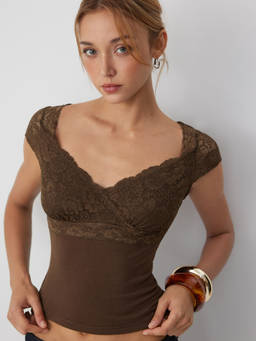 Cider - Lace Trim Women's Sweetheart Neck Short Sleeve Lace Camisole Brown