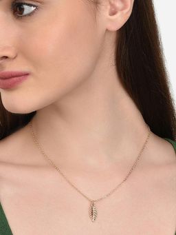 Accessorize London - Womens Gold Leaf Pandants Necklaces