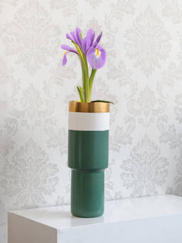 Whispering Homes - Amaya Vase - Green