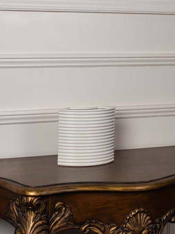 Whispering Homes - Juna Vase - White