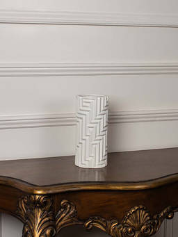 Whispering Homes - Baldvin Deco Vase - Medium