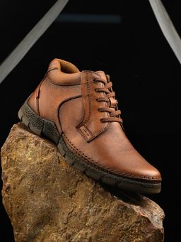 EGOSS - Aspeerio Mud Trail Tan Derbies for Men
