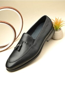 EGOSS - Aspeerio Rover Formal Black Moccasins for Men