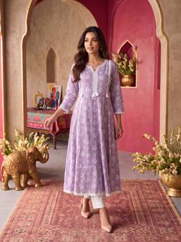 Rangita - Women Purple Embroidered Rayon Kurta