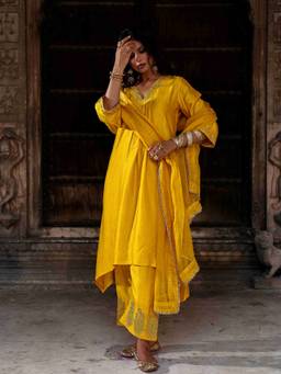 CHARU MAKKAR - Mustard Wamiqa Kurta And Palazzo With Dupatta