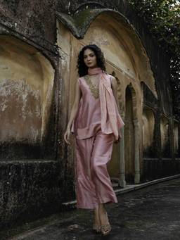 CHARU MAKKAR - Pink Rubi Kurta And Palazzo With Dupatta