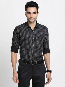Turtle - Black Printed Shirt