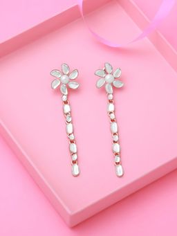 Estele - Gold Plated Flower Shaped Earrings with Kundan for Women