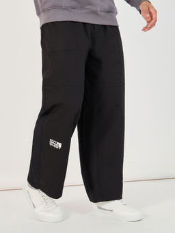 Styli - Men Black Checks Utility Ripstop Baggy Parachute Pants
