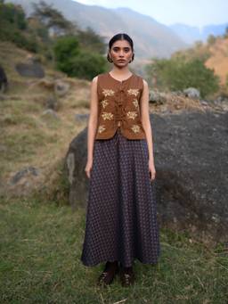 URNAM - Brown Chirrup Top and Skirt