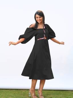 Rasra Mai - Noha Black Printed Midi Dress
