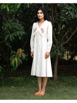 Rasra Mai - Naiinaa White Printed Midi Dress