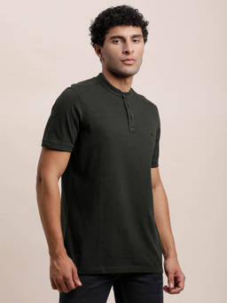 Turtle - Men Cotton Stretch Charcoal Solid Slim Fit Henley Neck T-Shirt