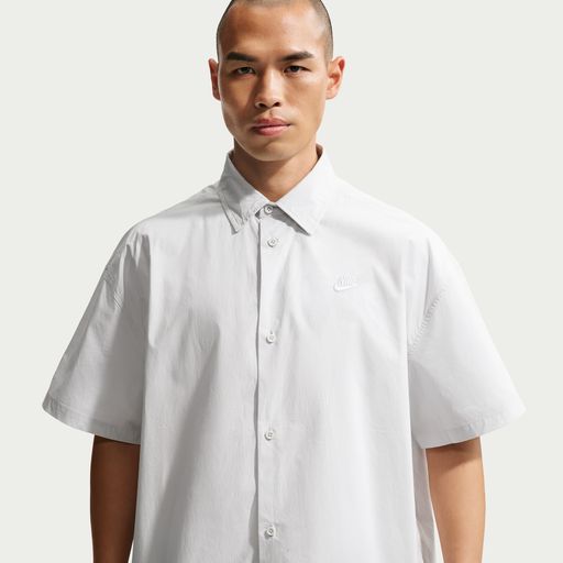 Nike Club - Men's Short-Sleeve Button-Up Shirt