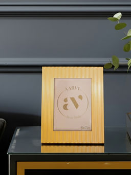 Aarvi Decor - Metal Grooves Tabletop Decorative Photo Frame For Home Gold 5 X 7 Inches