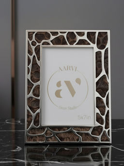 Aarvi Decor - Metal Faux Leather Tabletop Decorative Photo Frame For Home Dark Brown 5 X 7 Inches
