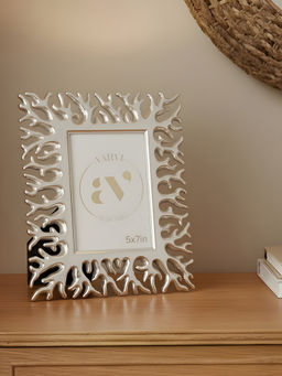 Aarvi Decor - Metal Coral Elegance Tabletop Decorative Photo Frame Home Silver 4 X 6 Inches