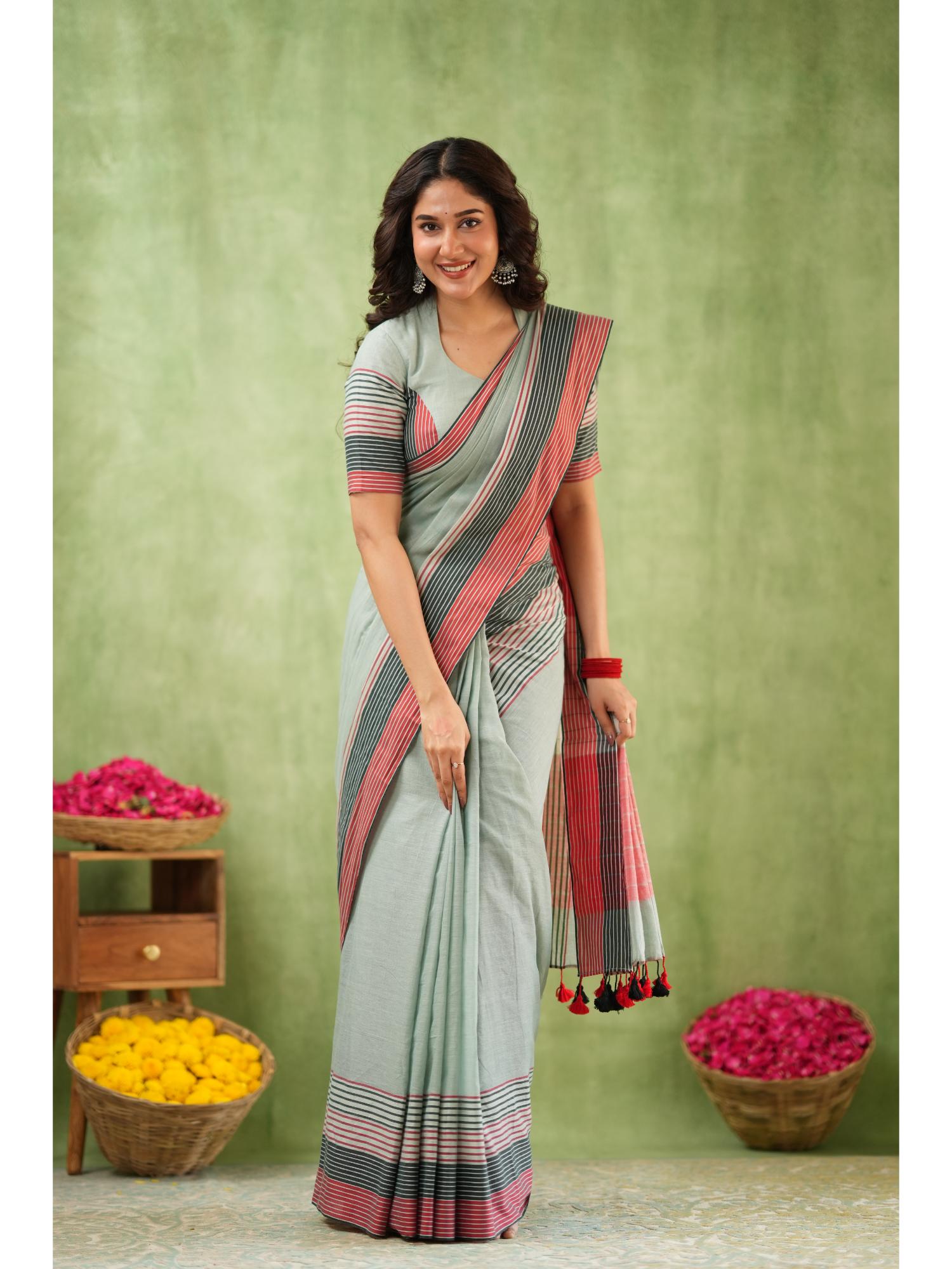 Green Cotton Woven Saree With Unstitched Blouse-image-4