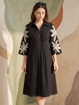 ZUMMER - Black Embroidered Midi Dress
