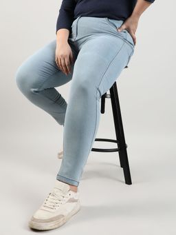 Instafab Plus - Womens Mid-Rise Light-Wash Denim Jeans