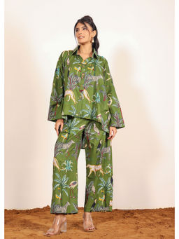 Kaori By Shreya - Green Jungle Theme Print Oversized Co-Ord (Set of 2)
