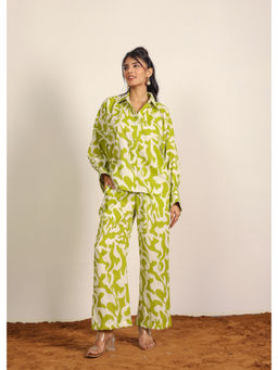Kaori By Shreya - Green Coastal Print Collared Co-Ord (Set of 2)