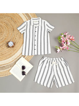 The Lion and the Fish - Stripes Co-Ord White (Set of 2)