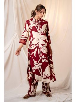 Autumnlane - Sargun Jam Floral Digital Printed Kurta with Pant (Set of 2)