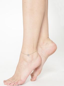 OOMPH - Gold Tone and Silver Love Of Heart Fashion Anklet