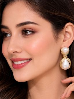 Fabula - Big Pearl Twisted Knot Design Drop Earrings