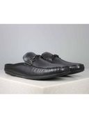 Black color option, Sold out, Currently selected