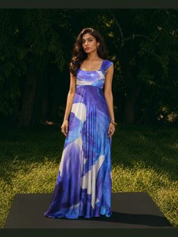 Poppi - Ciel Blue Printed Pleated Maxi Dress