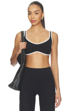 FORM - Curved Hem Sports Bra