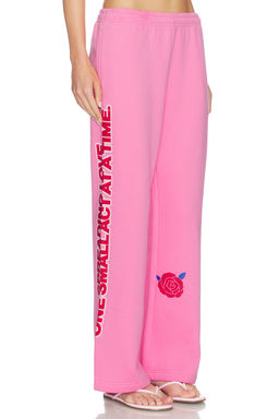 The Mayfair Group - Be Kind Classic Sweatpants