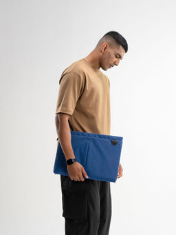DailyObjects - Unisex Solid Lagoon Pivot Laptop Sleeve