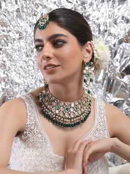 Auraa Trends - 22Kt Gold Plated Kundan Green Jewellery Set For Women