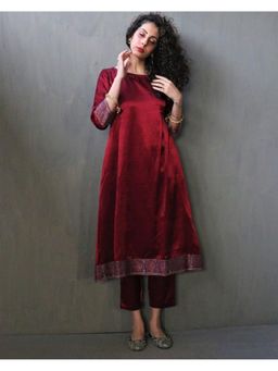 Chidiyaa - Red Silk Self Design Hand Block Kurta with Pant