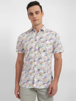 Allen Solly - Men White Custom Fit Print Half Sleeves Casual Shirts