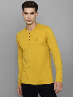 Allen Solly - Men Yellow Solid Crew Neck T-shirt