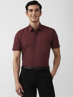 Peter England - Men Maroon Slim Fit Formal Half Sleeves Formal Shirt