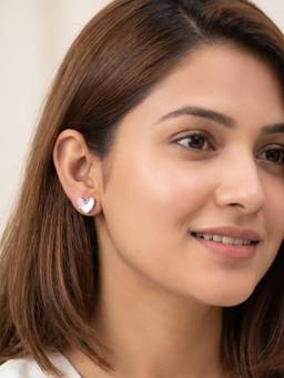 925 SILLER - Silver Pearl Heart Stud