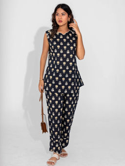 FEATHERS CLOSET - Black Printed Relaxed Fit Kurti and Pyjama