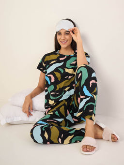 Sweet Dreams - Black Printed Regular Fit T-shirt and Pyjama