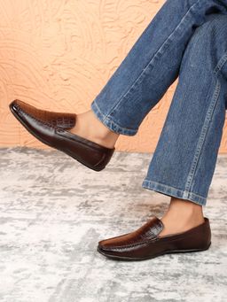 Teakwood - Men'S Brown Croco-Textured Leather Loafers