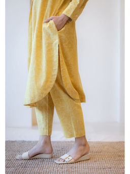 The Indian Ethnic Co. - Hand Block Printed Slub Cotton Narrow Pant