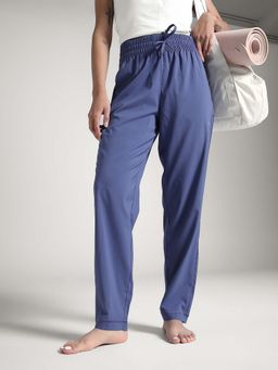 Puma - Women Studio Foundation Woven Blue Trackpant