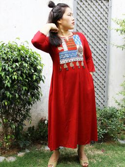 Mera Rang - Maroon Embroidered A-Line Fit Kurta